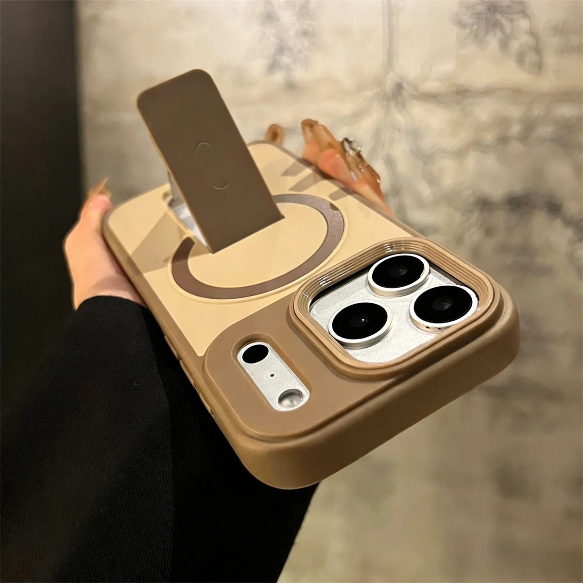 For Magsafe Invisible Bracket Magnetic Phone Case For iPhone Soft Frame Shockproof Cover