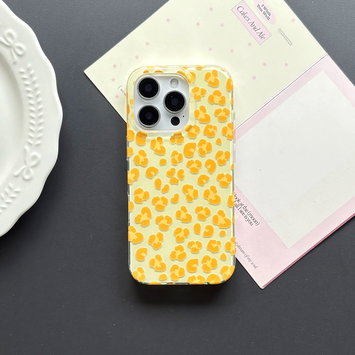 Simple Fashion Yellow Leopard Print Color Block Pattern Glossy Protective Phone Case