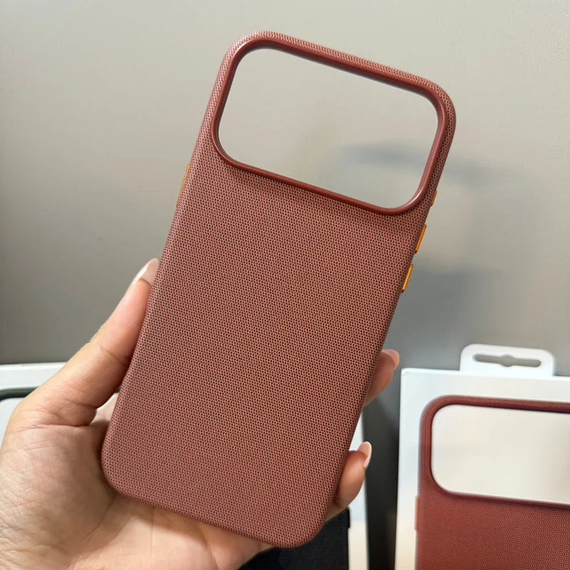 MagSafe Tech-Woven iPhone 17 Pro Max Case With Animation