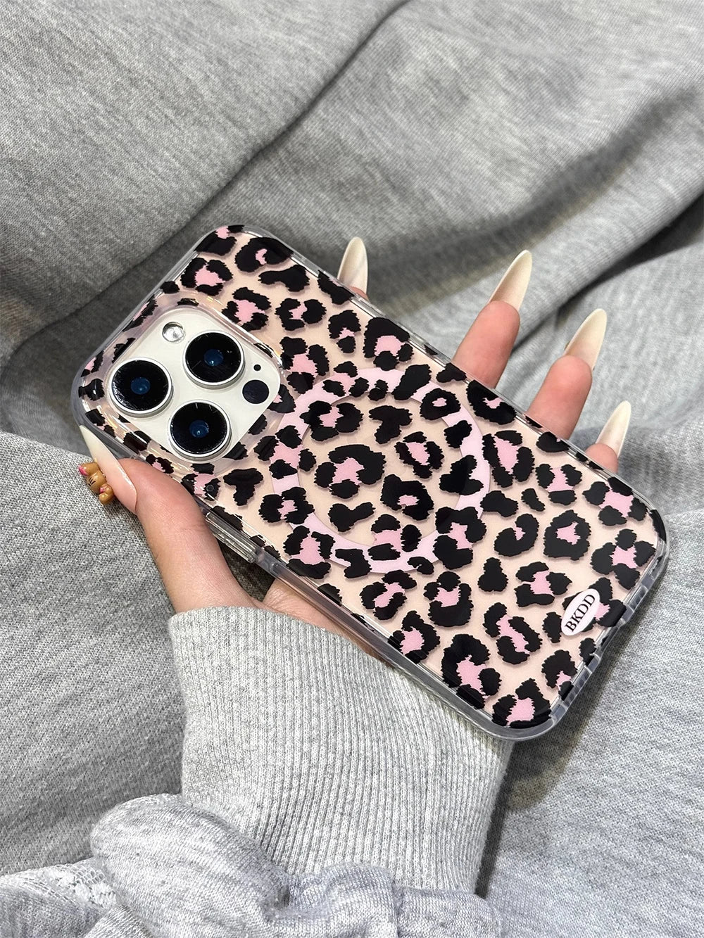 Luxury Leopard Magsafe Grip Tok Phone Case