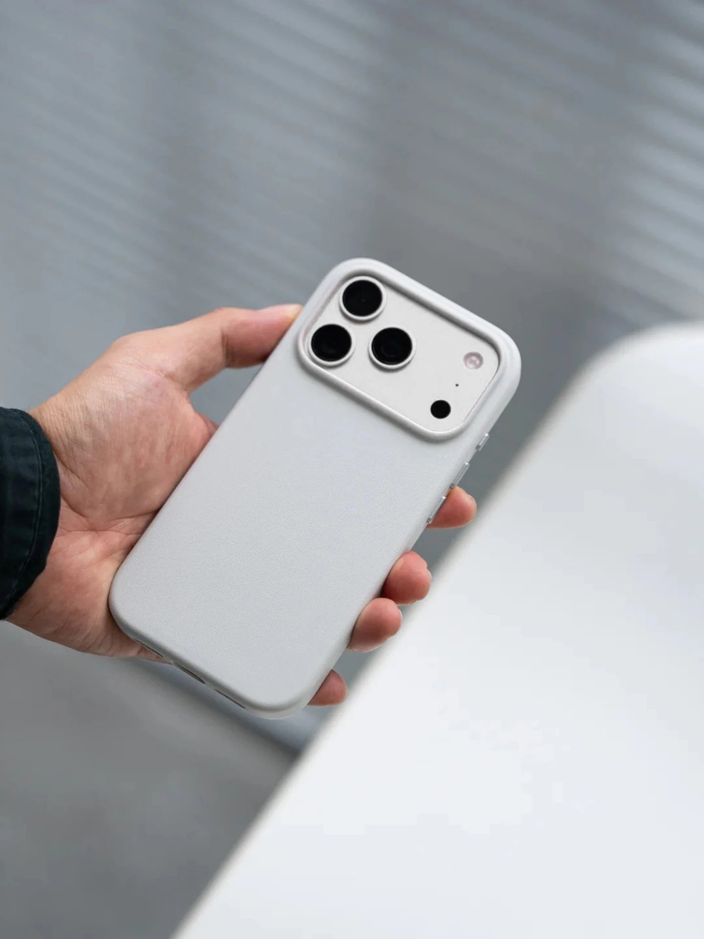 Magnetic MagSafe iPhone Case With Pop-Up Animation