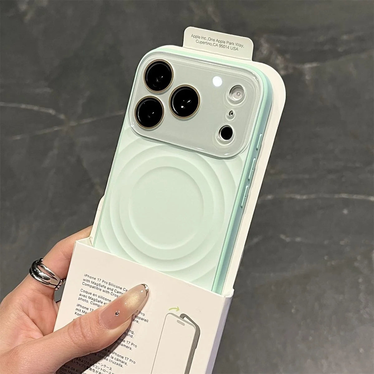 Fashion Liquid Silicone Water Ripple Pattern Big Window Phone Case For iPhone For Magsafe Magnetic Charge Cover