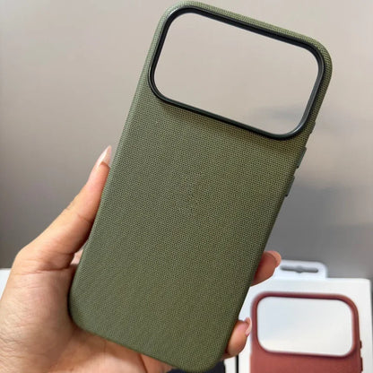 MagSafe Tech-Woven iPhone 17 Pro Max Case With Animation