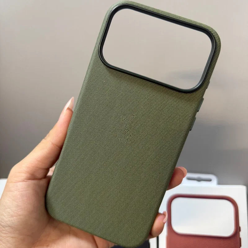 MagSafe Tech-Woven iPhone 17 Pro Max Case With Animation