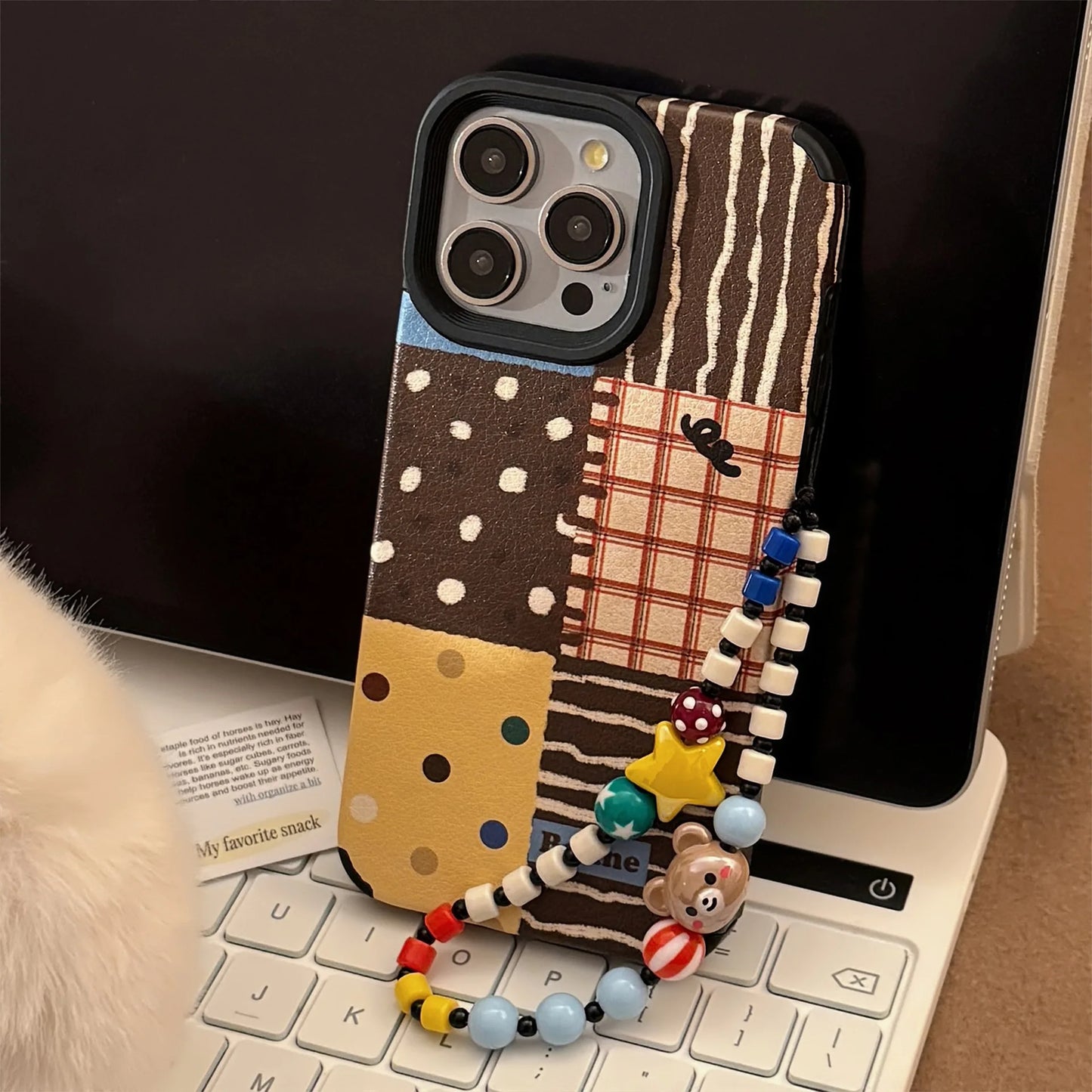 Korean INS Retro Splicing Pattern With Wrist Bracelet Case For iPhone